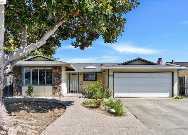 Property at 32252 Coronation Dr, Union City, CA 94587, 4 beds, 2 baths