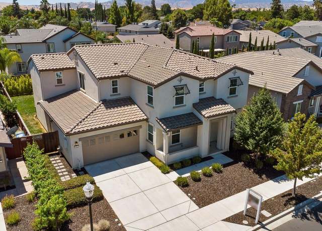 Property at 566 Mandevilla Dr, Brentwood, CA 94513, 5 beds, 4 baths