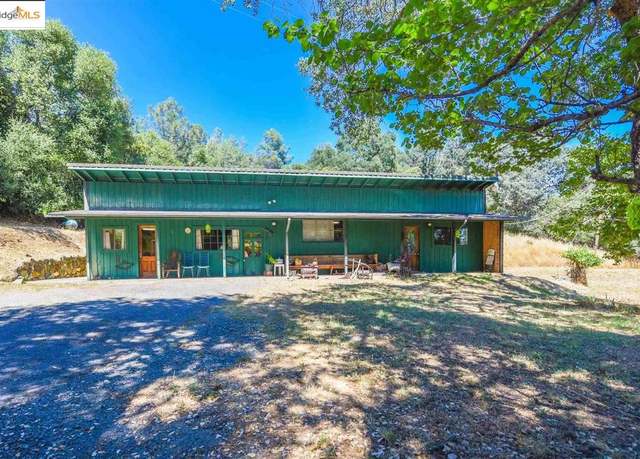 Property at 10635 Sunshine Hl, Sonora, CA 95370, 2 beds, 1 bath