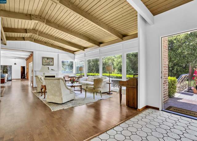 Property at 18 Van Tassel Ln, Orinda, CA 94563, 3 beds, 2.5 baths