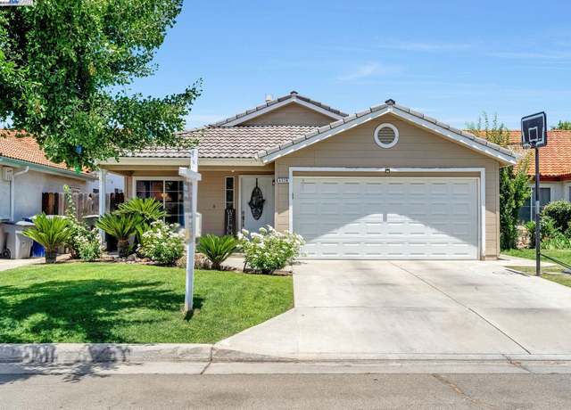 Property at 4328 W Cambridge Ave, Fresno, CA 93722, 3 beds, 2 baths