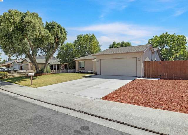 Property at 910 Amaretto Dr, Tracy, CA 95376, 3 beds, 2 baths