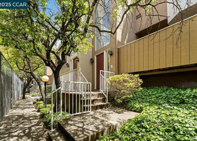 Property at 2121 Vale Rd #31, San Pablo, CA 94806, 3 beds, 3 baths