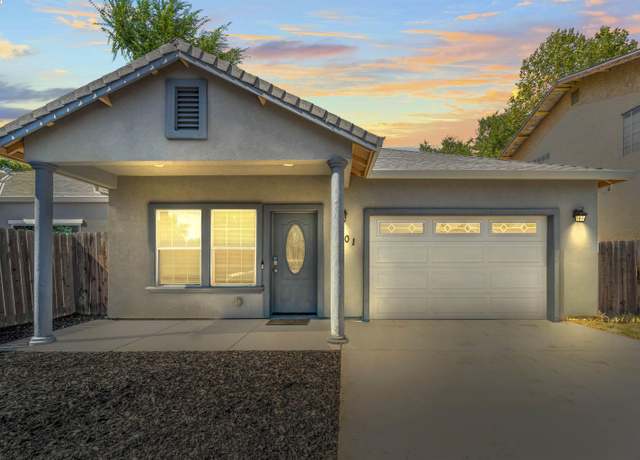 Property at 3701 21st Ave, Sacramento, CA 95820, 3 beds, 2 baths