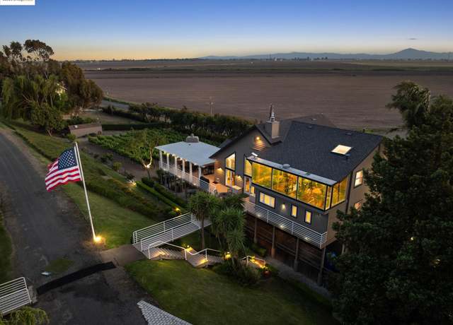 Property at 17035 Terminous Rd, Isleton, CA 95641, 3 beds, 3 baths
