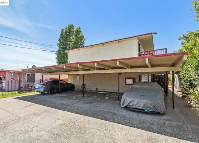 Property at 317 S 26th St, Richmond, CA 94804, 8 beds, 4 baths