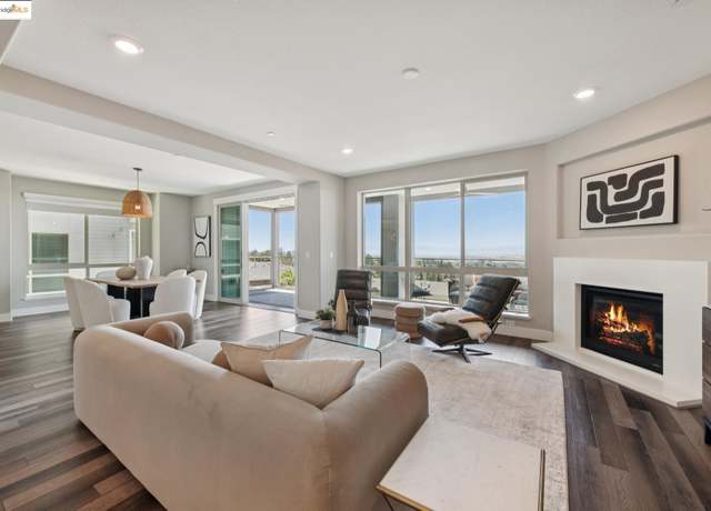 Property at 6757 Skyview Dr, Oakland, CA 94605, 4 beds, 2.5 baths