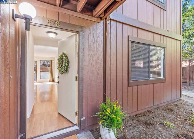 Property at 878 Camelback Pl, Pleasant Hill, CA 94523, 2 beds, 2 baths