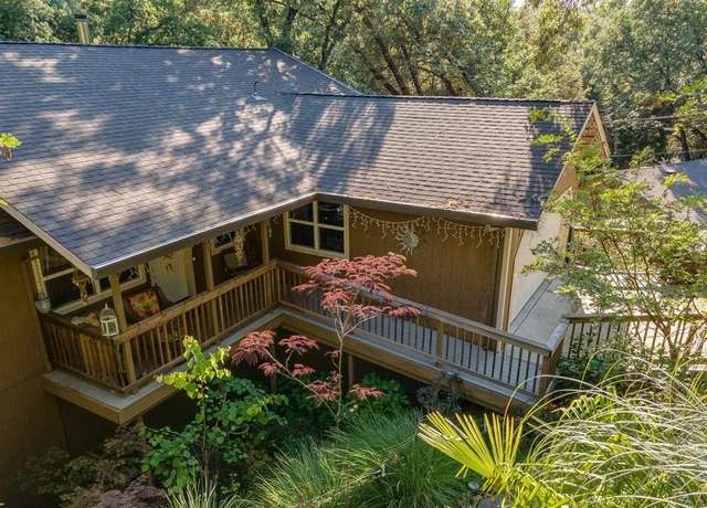Property at 16512 S Creekside, Sonora, CA 95370, 5 beds, 3 baths