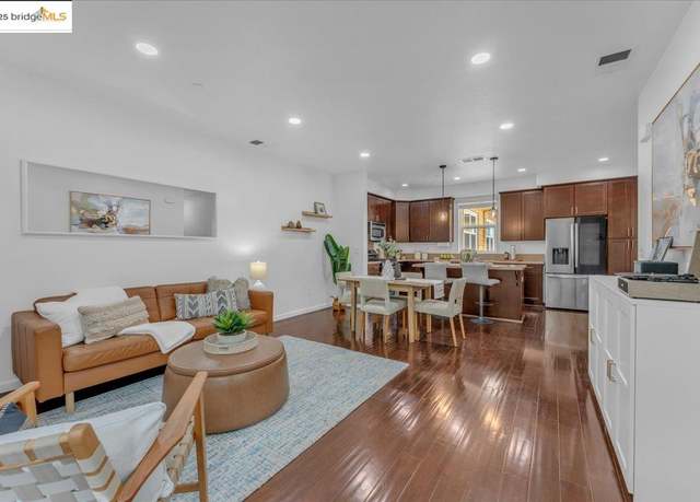 Property at 610 Staley Ave, Hayward, CA 94541, 2 beds, 2.5 baths