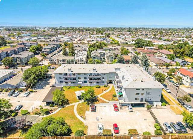 Property at 325 Valle Vista Ave #314, Hayward, CA 94544, 2 beds, 2 baths