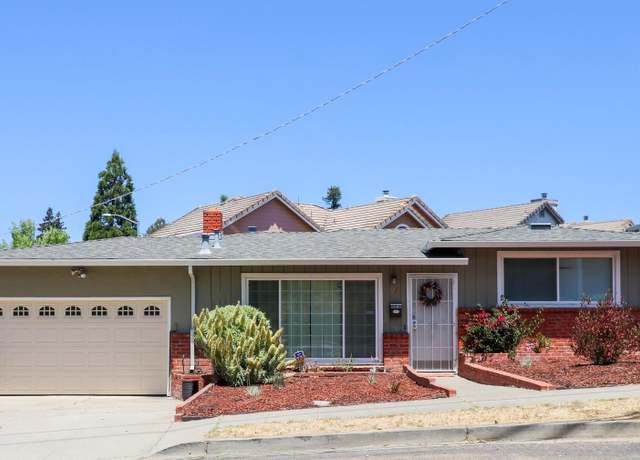 Property at 2272 Kelly St, Hayward, CA 94541, 3 beds, 1.5 baths