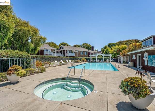 Property at 92 Marina Lakes Dr, Richmond, CA 94804, 1 bed, 1 bath