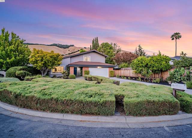 Property at 462 Lowell Pl, Fremont, CA 94536, 4 beds, 3 baths