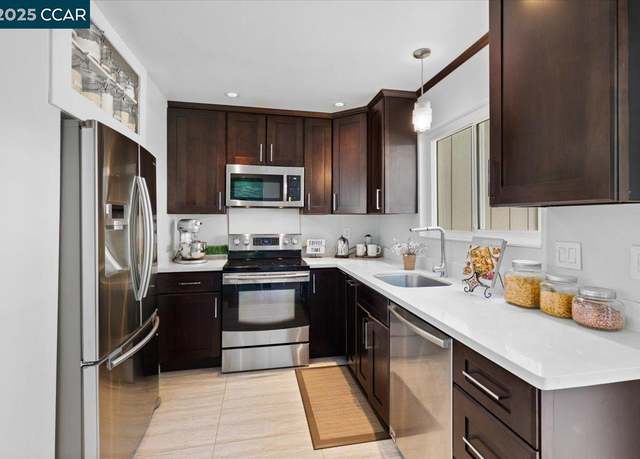Property at 1237 Pine Creek Way Unit B, Concord, CA 94520, 2 beds, 1.5 baths