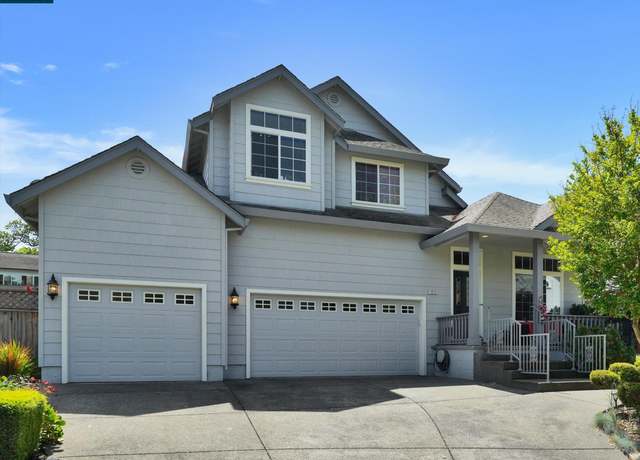 Property at 1023 Gailinda Ct, Petaluma, CA 94952, 4 beds, 3 baths