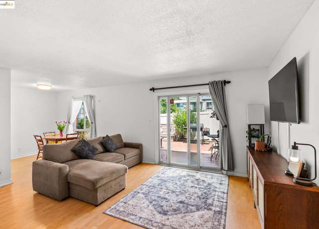 Property at 2044 Sierra Rd #3, Concord, CA 94518, 2 beds, 1.5 baths