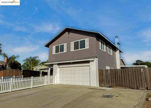 Property at 166 Norman Ct, Tracy, CA 95376, 5 beds, 3 baths