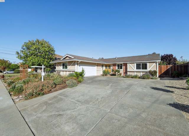 Property at 137 Cassandra Pl, San Ramon, CA 94583, 4 beds, 2 baths