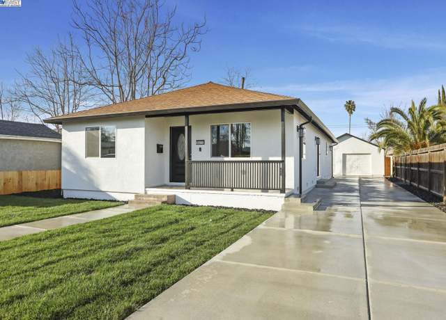 Property at 629 Oregon St, Manteca, CA 95337, 3 beds, 2 baths