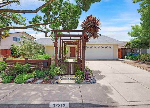 Property at 32212 Deborah Dr, Union City, CA 94587, 3 beds, 2 baths