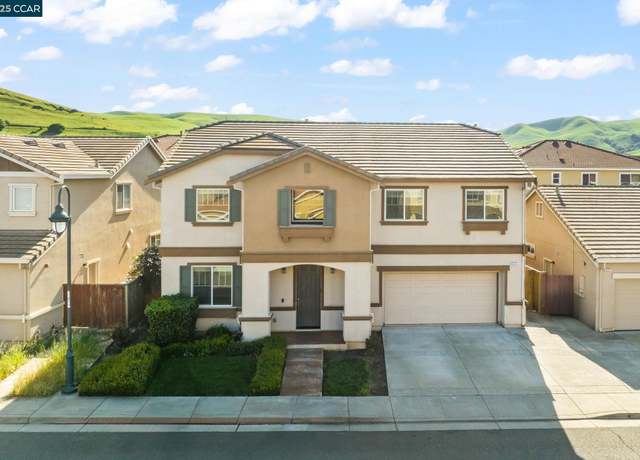 Property at 2121 Nokota Dr, Fairfield, CA 94534, 5 beds, 3 baths