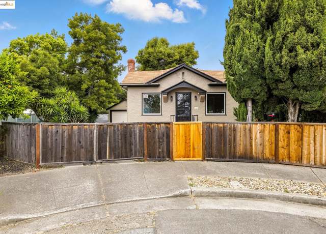 Property at 30 Murdock Ct, Oakland, CA 94605, 3 beds, 2 baths