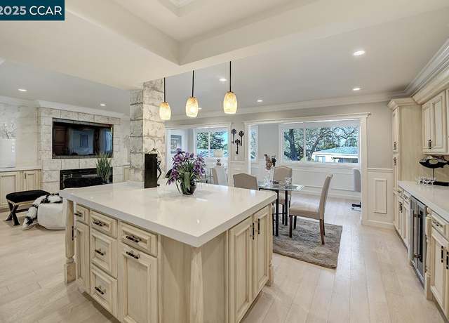 Property at 1400 Ptarmigan Dr #4, Walnut Creek, CA 94595, 2 beds, 2 baths
