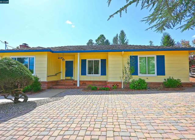 Property at 1061 Laurel Dr, Lafayette, CA 94549, 3 beds, 2.5 baths