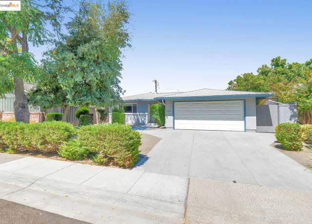 Property at 2011 Regis Dr, Davis, CA 95618, 3 beds, 2 baths