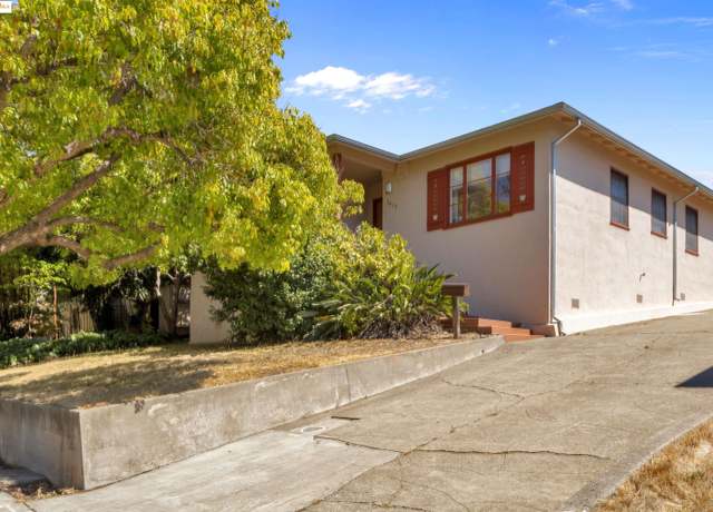 Property at 7415 Circle Hill Dr, Oakland, CA 94605, 2 beds, 1.5 baths