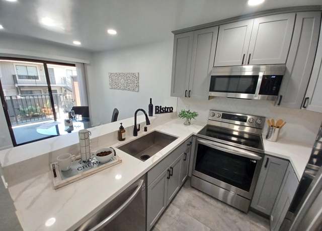 Property at 112 Aurora Plz, Union City, CA 94587, 2 beds, 2 baths