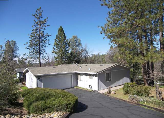 Property at 22690 Hidden Hollow Rd, Groveland, CA 95321, 3 beds, 2 baths
