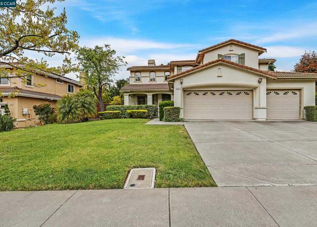 Property at 2261 Bennington Dr, Vallejo, CA 94591, 4 beds, 3 baths