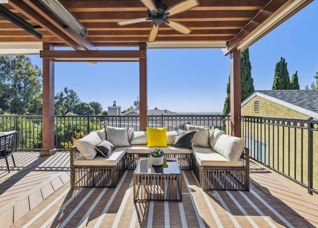Property at 25321 Morse Ct, Hayward, CA 94542, 4 beds, 4 baths
