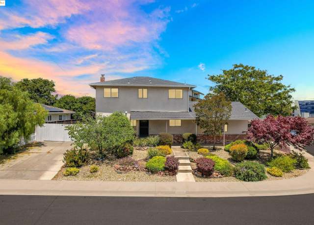 Property at 19800 Carnation Ln, Castro Valley, CA 94546, 4 beds, 2 baths