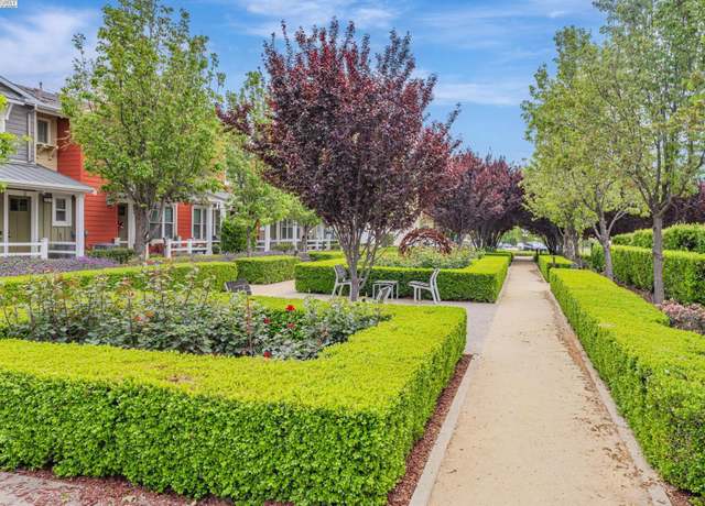 Property at 436 Persimmon Cmn #10, Livermore, CA 94551, 3 beds, 2.5 baths