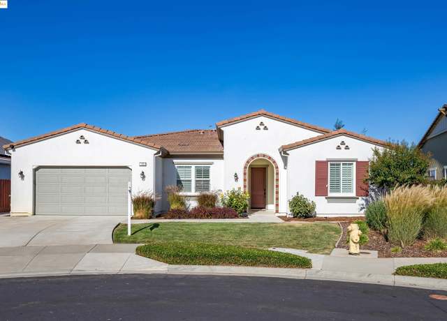Property at 133 Clear Lake Ct, Oakley, CA 94561, 4 beds, 3.5 baths
