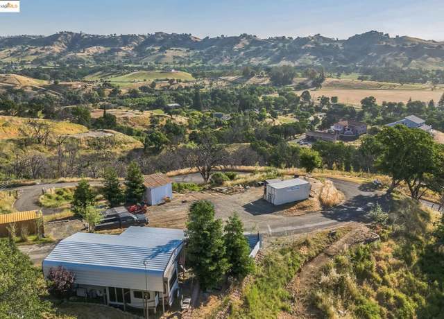 Property at 7100 Carral Ln, Vacaville, CA 95688