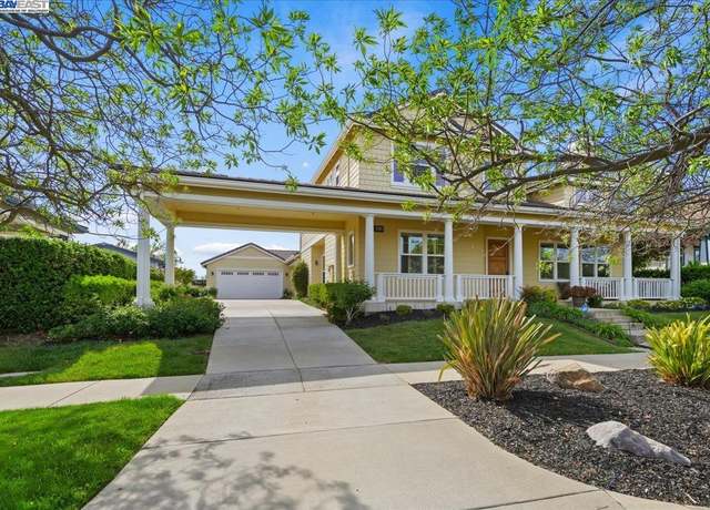 Property at 3043 Picholine Dr, Livermore, CA 94550, 4 beds, 3.5 baths