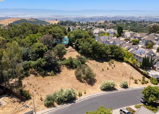 Property at #2 Barn Rock Dr, Hayward, CA 94542