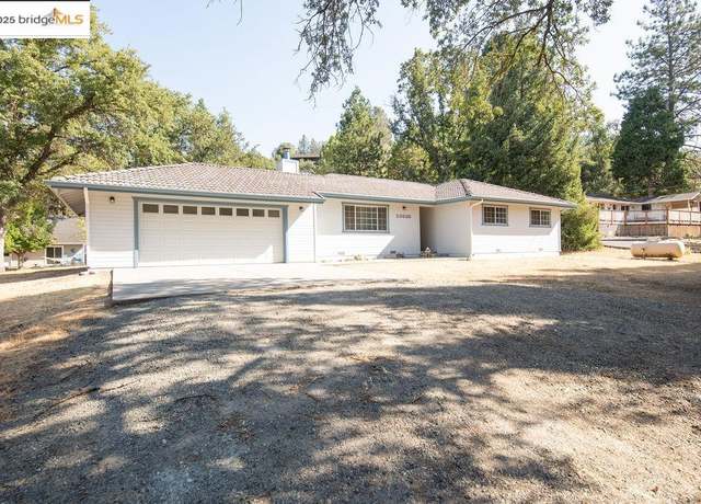 Property at 20839 Big Foot Cir, Groveland, CA 95321, 3 beds, 2 baths