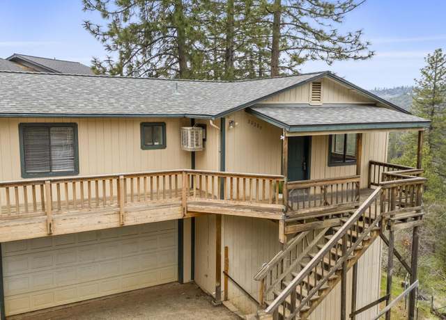 Property at 20284 Canyonview Dr, Tuolumne, CA 95379, 3 beds, 2 baths