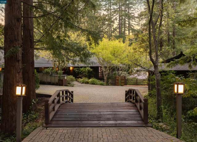 Property at 1260 Medfield Rd, Lafayette, CA 94549, 5 beds, 4.5 baths