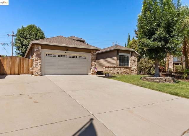 Property at 456 Hazelnut Dr, Oakley, CA 94561, 3 beds, 2 baths
