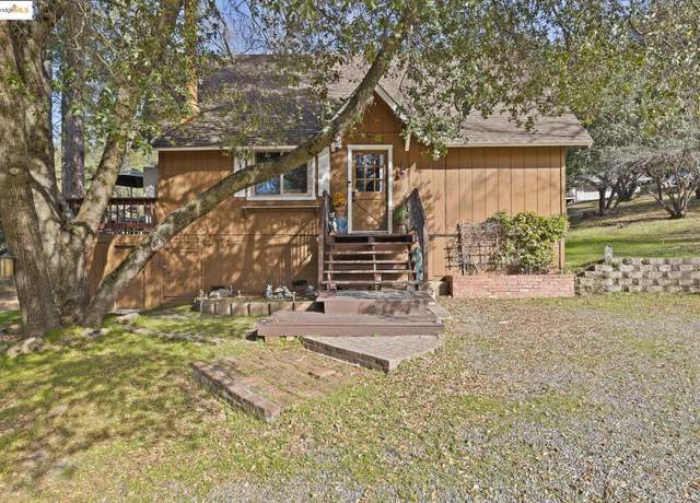Property at 13161 Jackson Mill St, Groveland, CA 95321, 3 beds, 2 baths