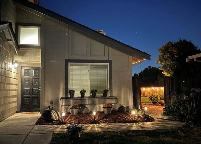 Property at 2132 Rock Pass Pl, Martinez, CA 94553, 3 beds, 2.5 baths