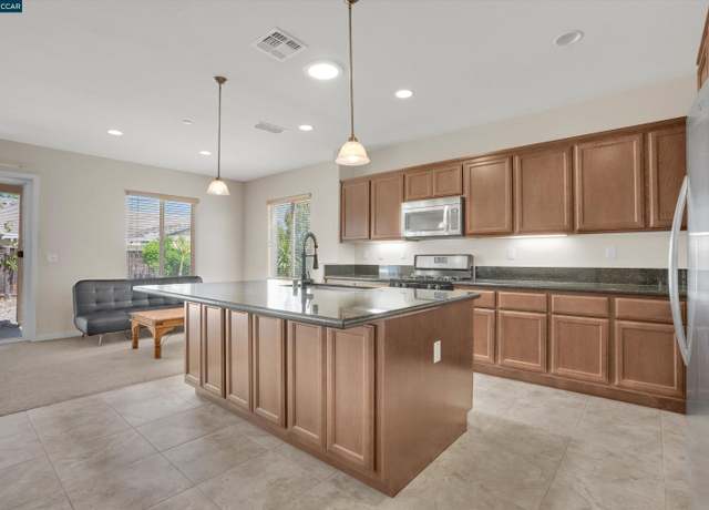 Property at 1030 Clear Lake Dr, Oakley, CA 94561, 4 beds, 2 baths
