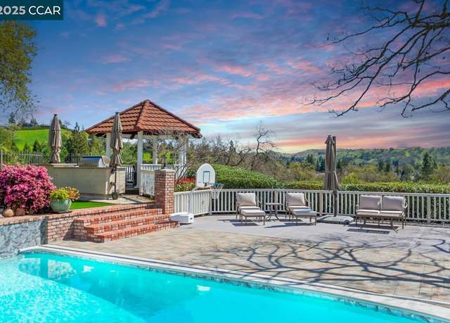 Property at 150 Mountain Canyon Pl, Alamo, CA 94507, 4 beds, 3 baths