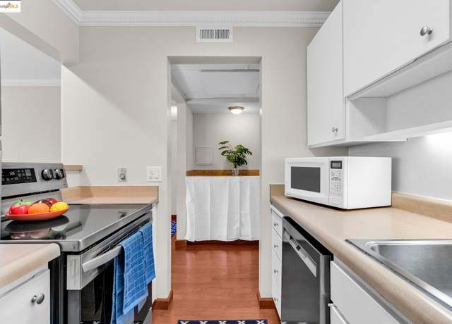 Property at 470 N N Civic Dr #105, Walnut Creek, CA 94596, 1 bed, 1 bath